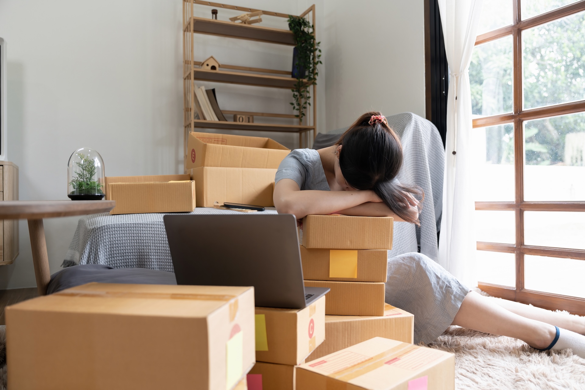 Estúdios em alta: como o self storage resolve problemas de espaço